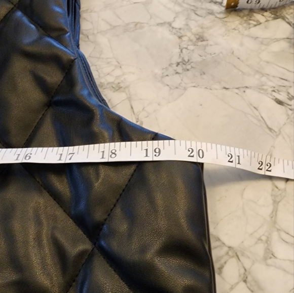 Chicos Black Quilted Faux Leather Vest Size 1 (medium) - Picture 4 of 5